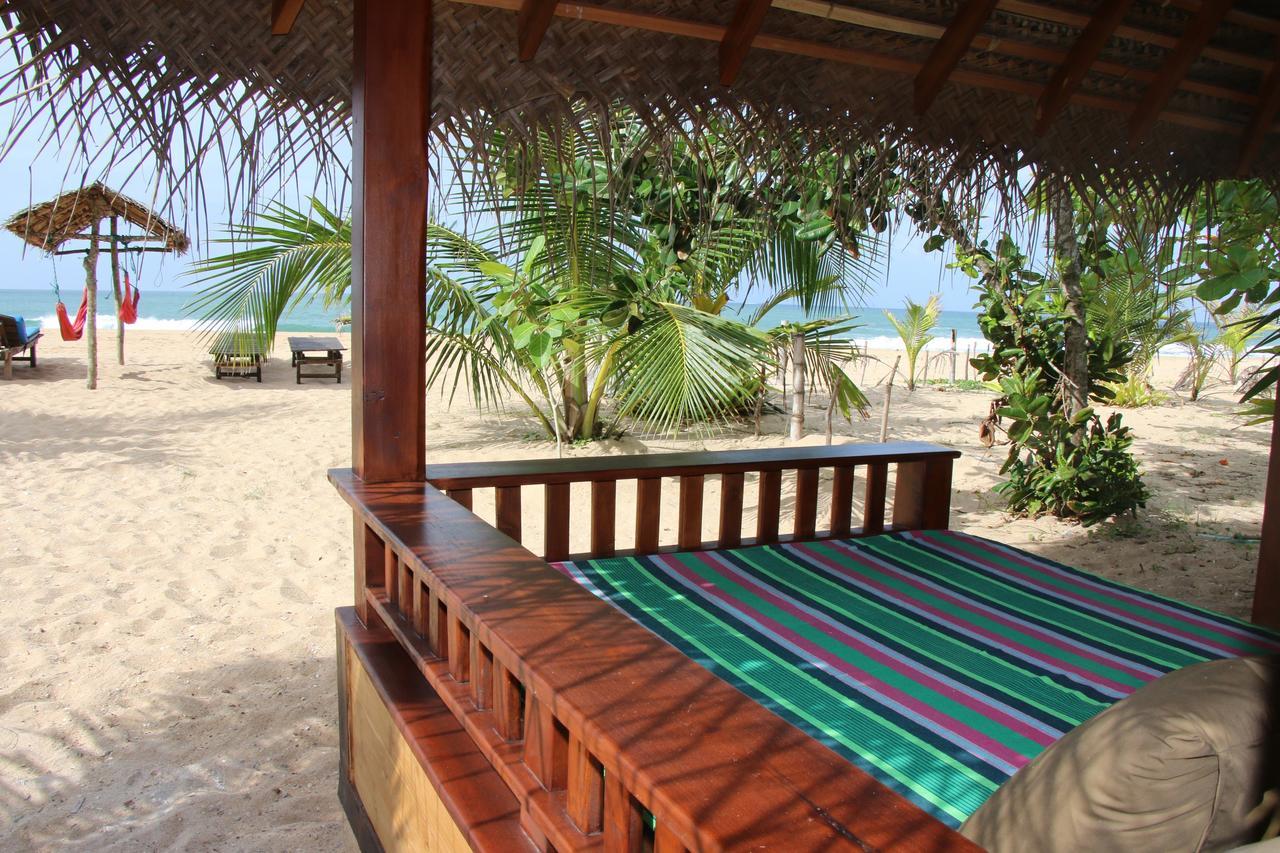 Shiva'S Beach Cabanas Tangalle Exterior foto