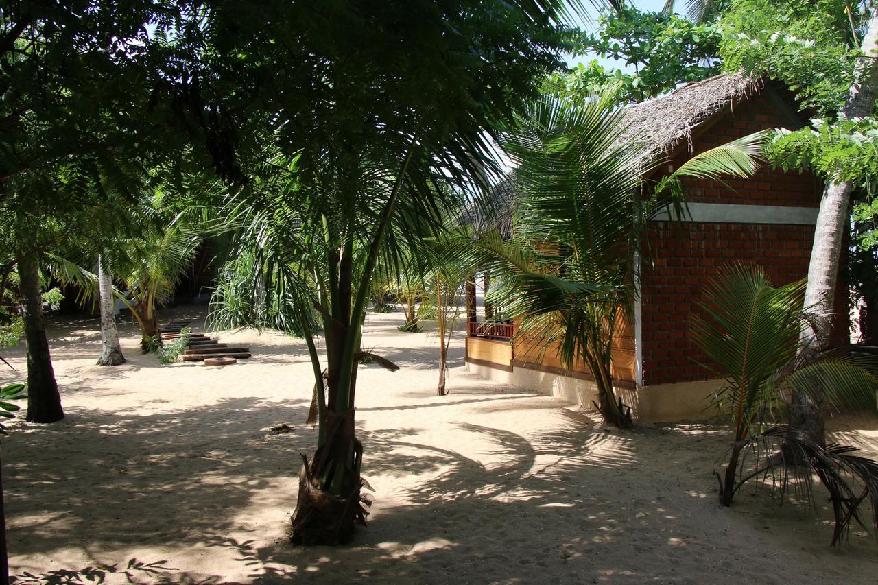 Shiva'S Beach Cabanas Tangalle Exterior foto